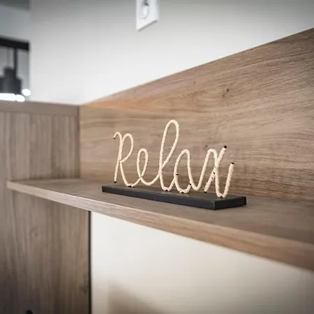 Maison Harmonie Detached House 6 Bedrooms Parking בית נופש *